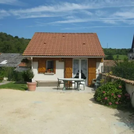 Cosy Avec Terrasse, Garage Et Barbecue Pres De Verdun - Fr-1-585-20 * Sivry-la-Perche